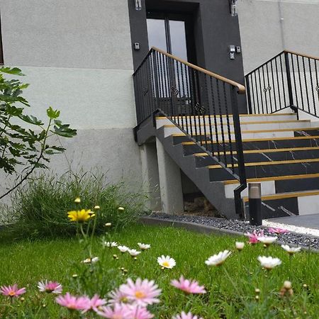 Fantastico Exlcusive Hotel Senta Exterior foto