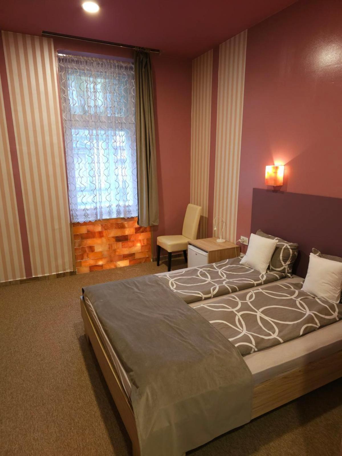 Fantastico Exlcusive Hotel Senta Exterior foto